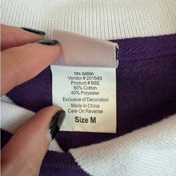 VNTG Adrian Delafield Purple, Holiday Dove, Embroidered, Collared Sweatshirt- M - Picture 4 of 10